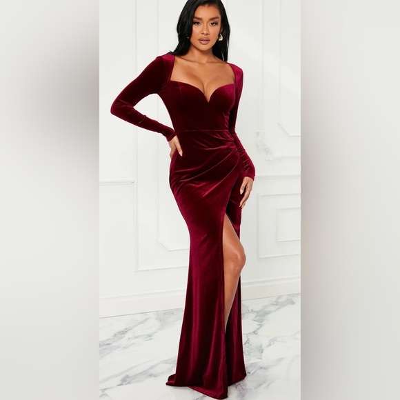 Fashion Nova Elevated Party Velvet Maxi Dress Burgundy XS - Picture 1 of 4